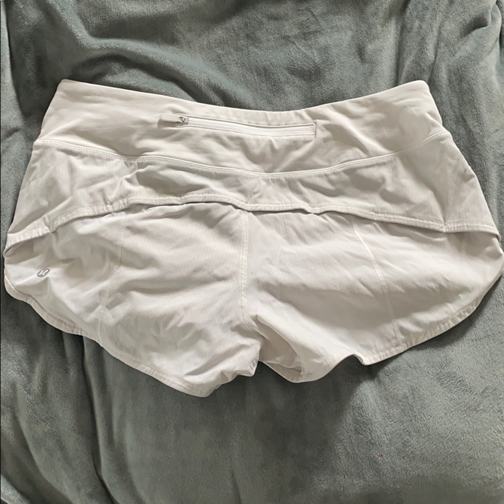 Lululemon white speed shorts sz 6 - Picture 3 of 7